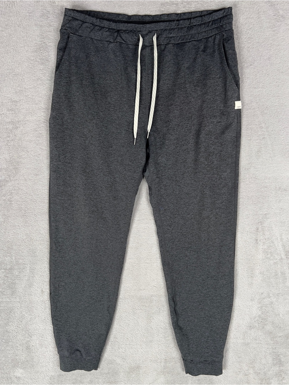 Vuori Performance Jogger Women’s Medium Long DreamKnit Pants Charcoal VW303-L